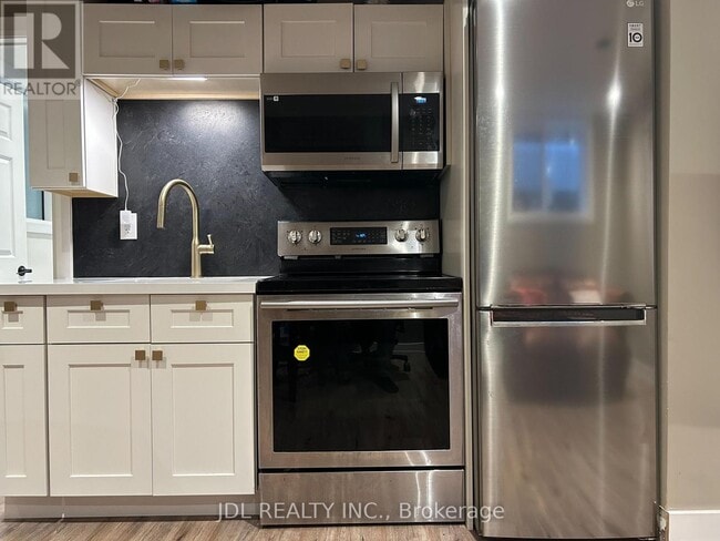 Building Photo - 116 Newton Dr