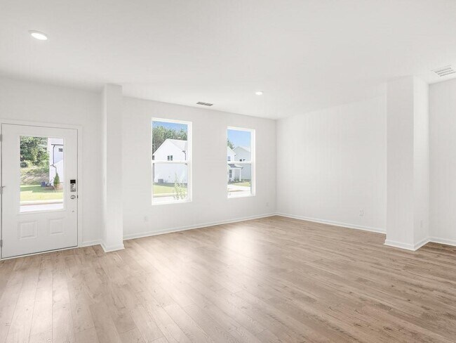 Foto del edificio - 202 Groveton Ct
