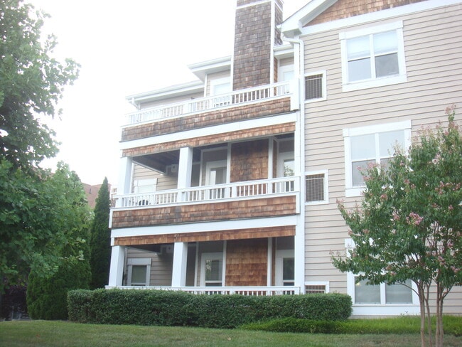 Building Photo - 14302 Rosy Ln