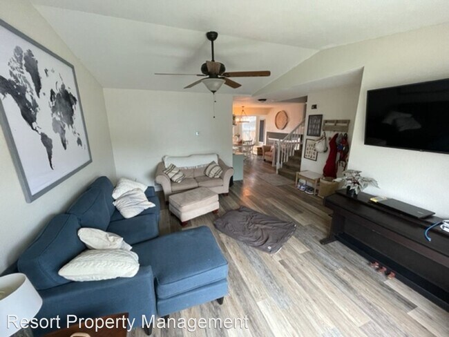 Building Photo - 3 br, 2.5 bath House - 3233 N 13th St