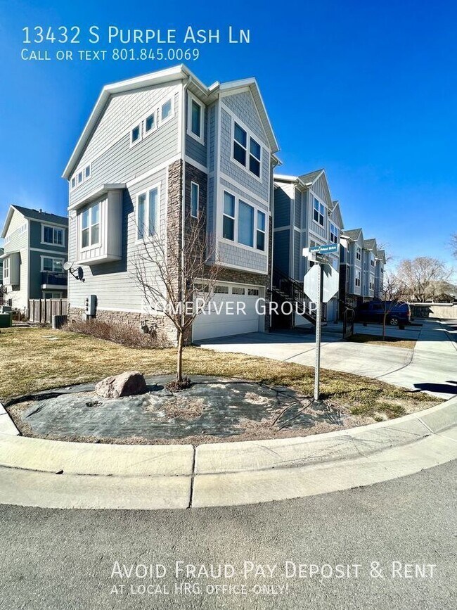 Building Photo - Beautiful Town Home For Rent!!