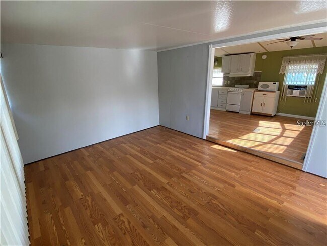 Building Photo - 59 Fairview Dr S