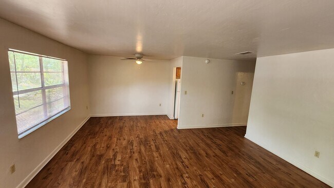 Foto del edificio - 1239 NW 42nd Ave
