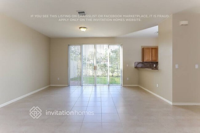 Foto del edificio - 15115 NW 8th St