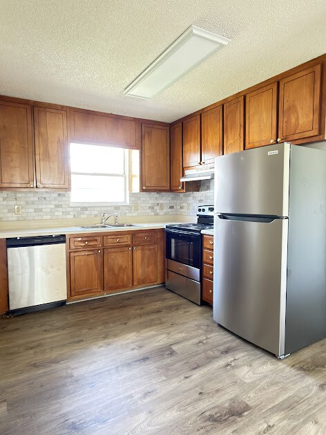 Building Photo - 4060 Northlake Dr
