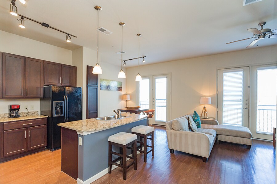 Dwell at McEwen Apartments Franklin, TN