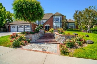 Building Photo - 29360 Castlehill Dr