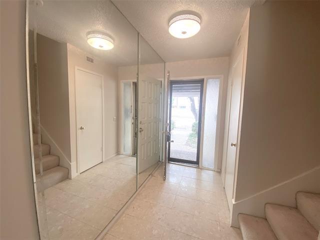 Building Photo - 1107 Portales Ln