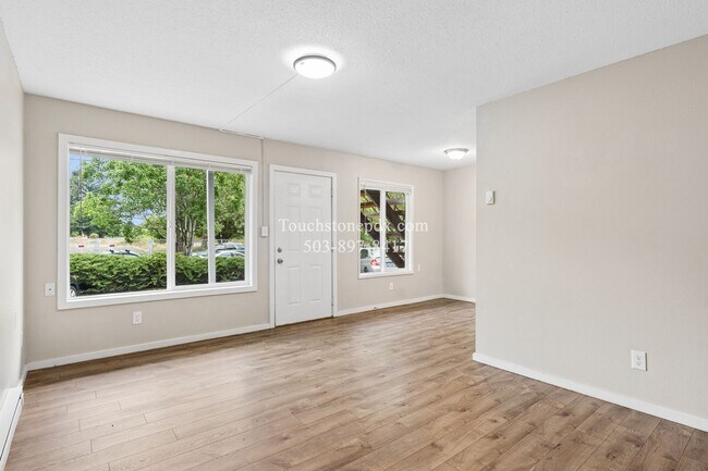 Foto del edificio - 706 NE 99th Ave