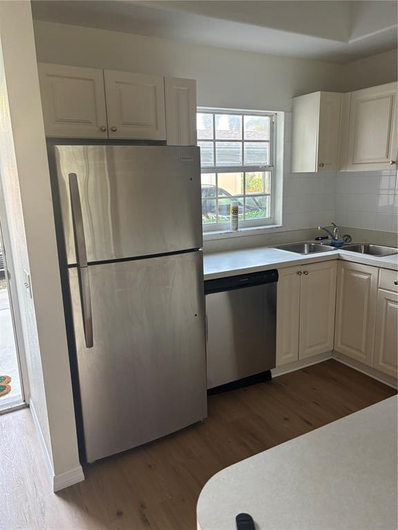 Foto del edificio - 4250 Players Pl