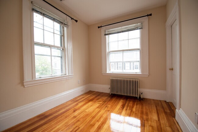 Building Photo - 20 Ellery St