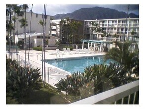 Building Photo - 85-175-175 Farrington Hwy