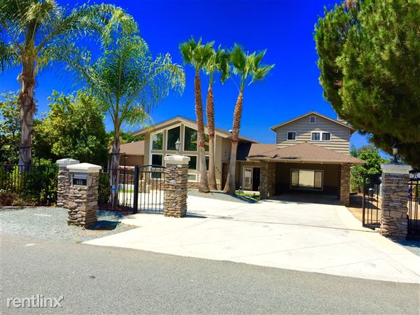 Foto principal - 646 Ocean View Ave