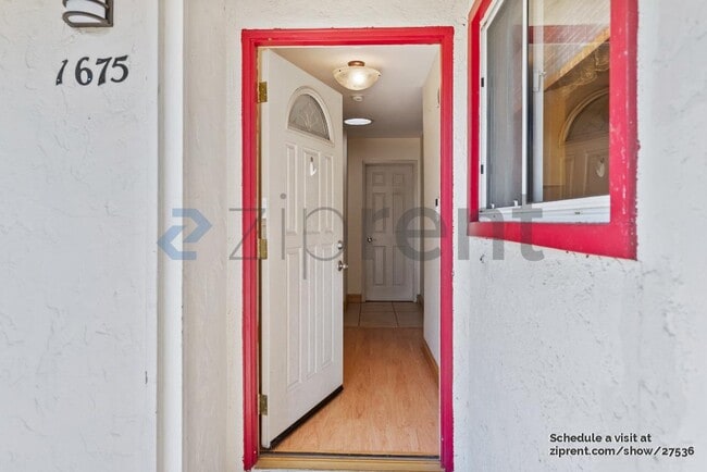 Building Photo - 1675 Kingman Ave
