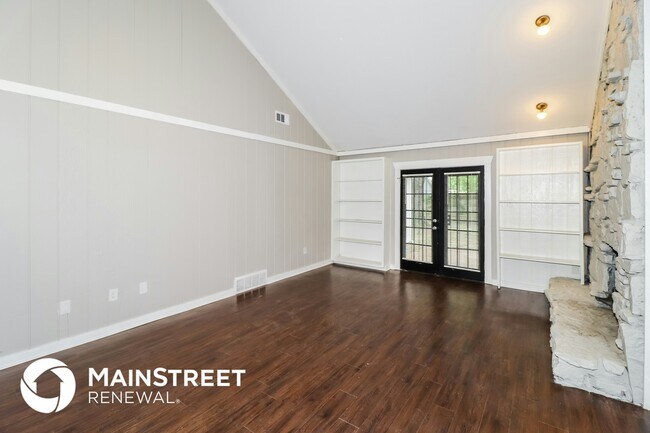 Foto del edificio - 6705 Silhouette Ave