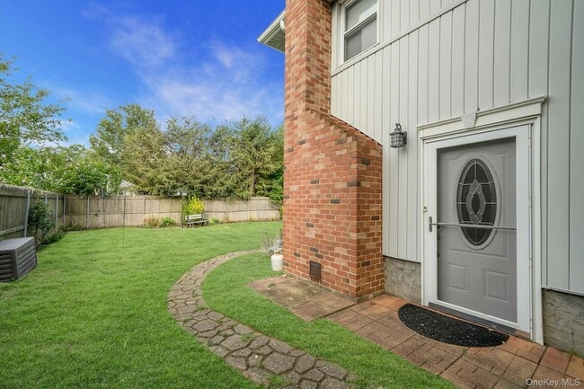 Photo - 100 E 7th St Apartment