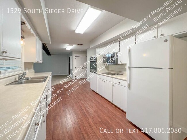 Foto del edificio - Midtown 3 Bedroom/2 Bath Home