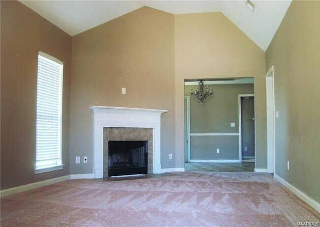 Foto del edificio - 6646 Ridgeview Ln
