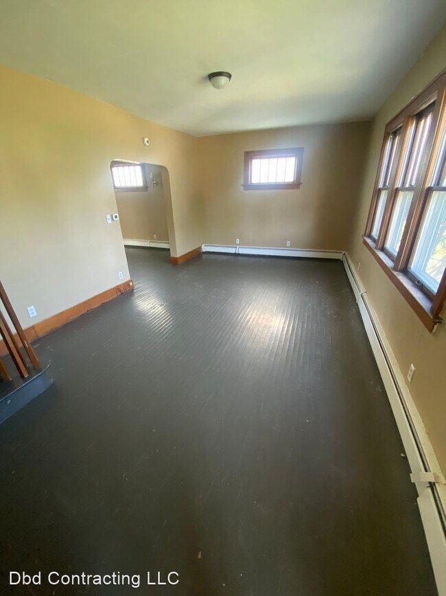 Building Photo - 3 br, 2 bath House - 524 E Rudisill Blvd.