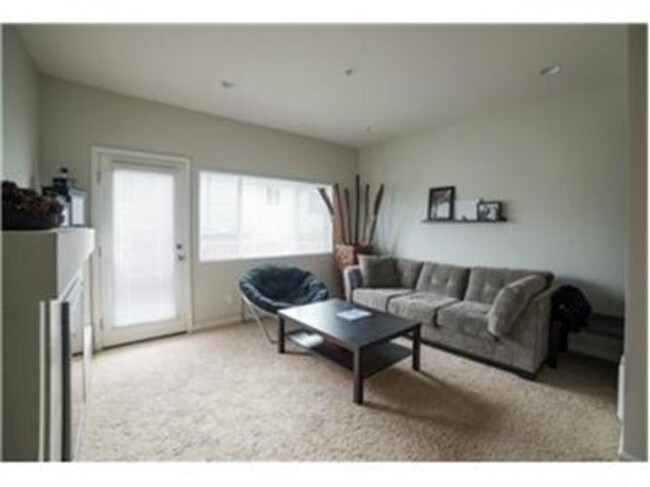 Foto del edificio - 15720 Manor Way