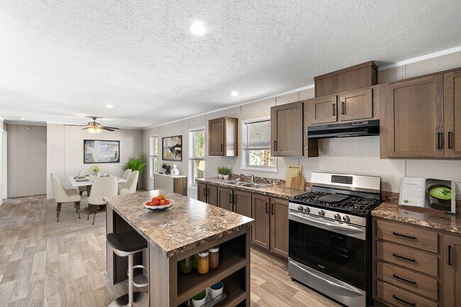 Foto del edificio - 687 Elmdale Ln