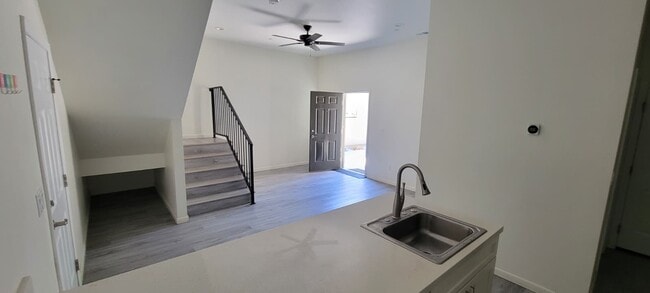 Foto del edificio - 337 Clover St