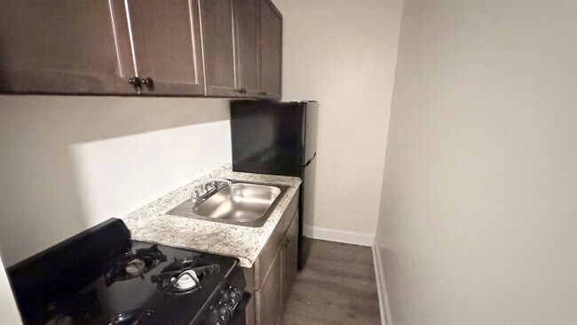 Foto del edificio - 839 W Sheridan Rd