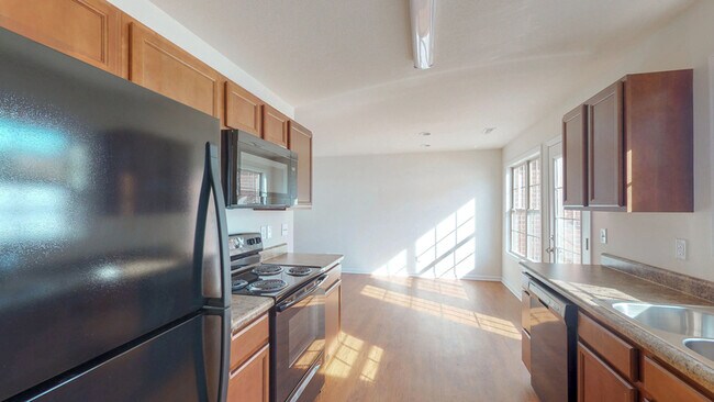 Building Photo - 430 Tittsworth Springs Rd