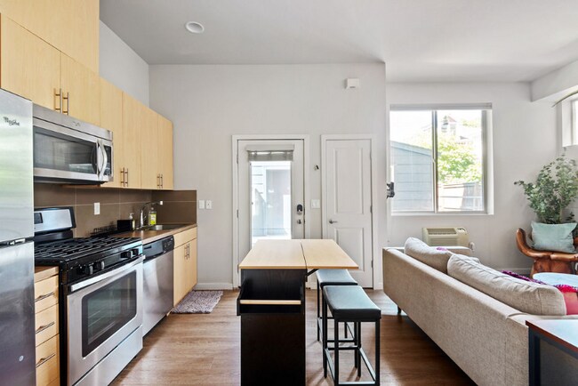 Foto del edificio - 1607 NW Davis St