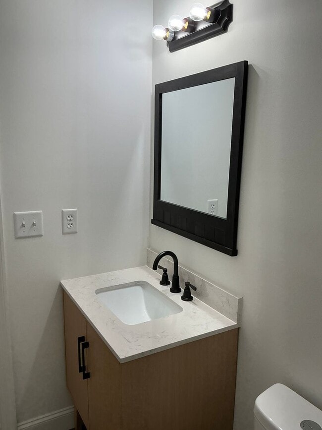 Foto del edificio - 1908 S Watkins St