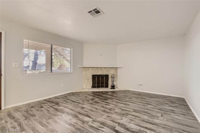 Foto del edificio - 1109 N Buffalo Dr