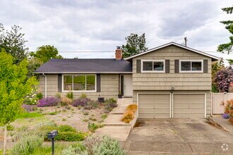 Building Photo - 14017 NE Sacramento St