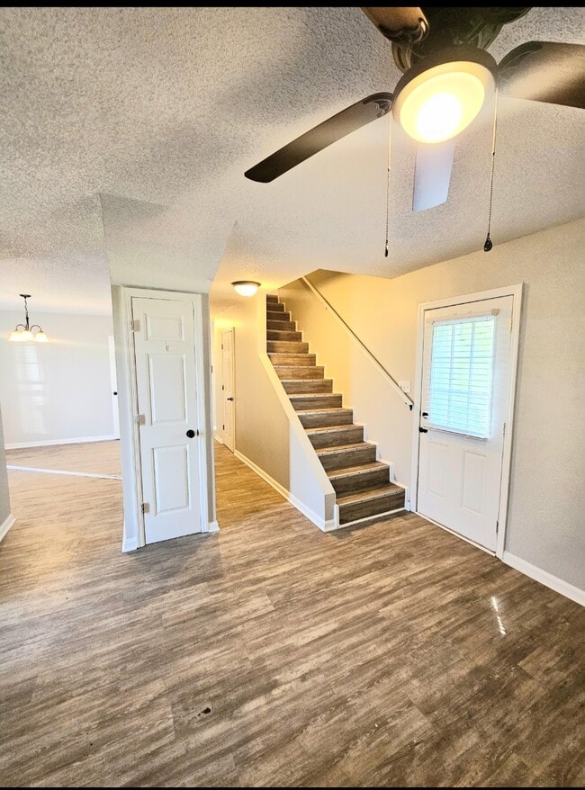 Foto del edificio - 112 W Oak Manor Ct
