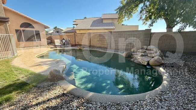 Foto del edificio - 20376 N 55th Dr