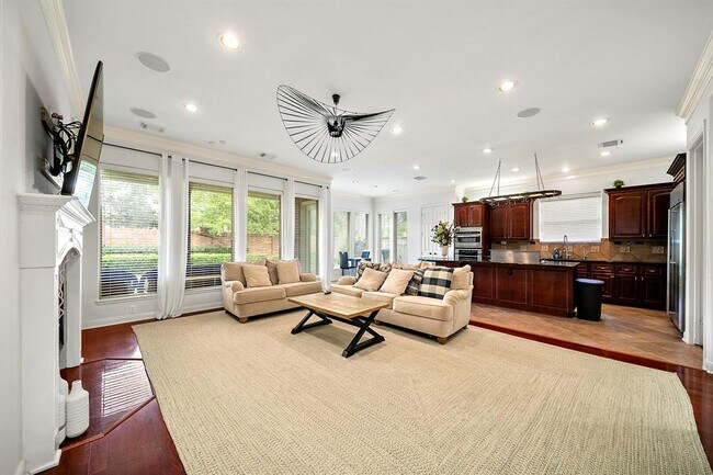 Foto del edificio - 11530 Legend Manor Dr