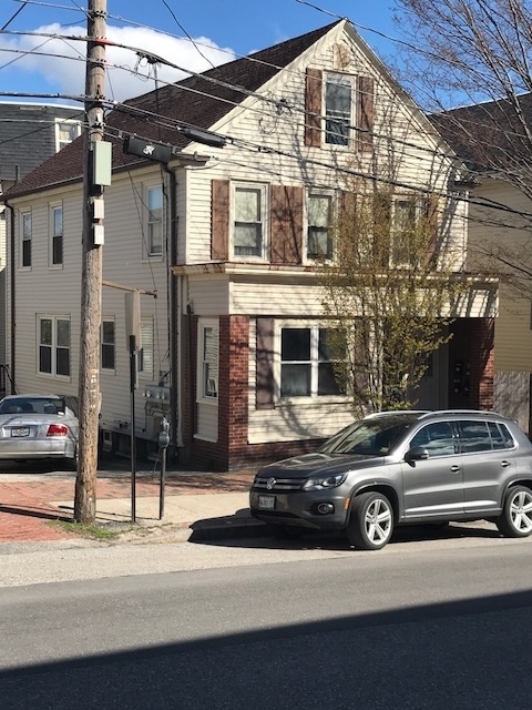 Building Photo - 361 Cumberland Ave