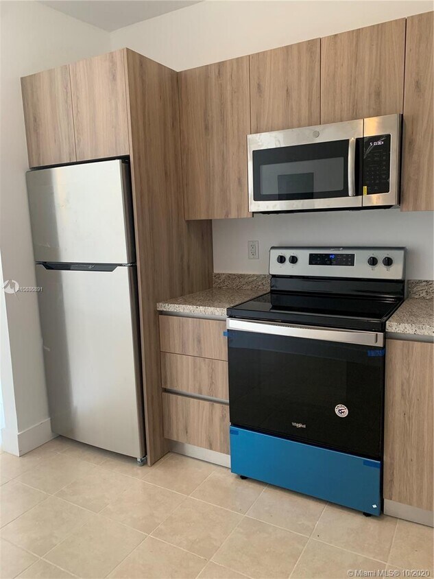 Foto principal - 1684 SW 10th St