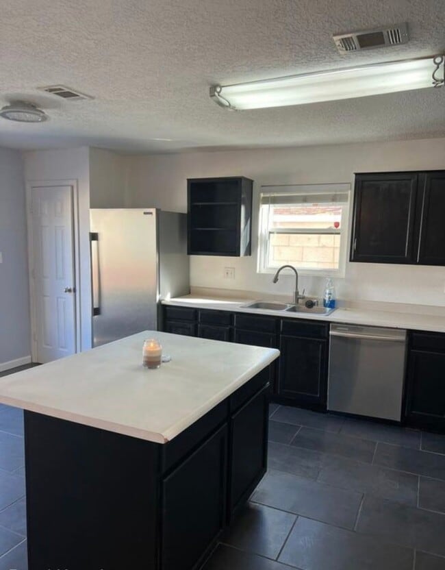 Building Photo - 10219 Andalusian Ave SW