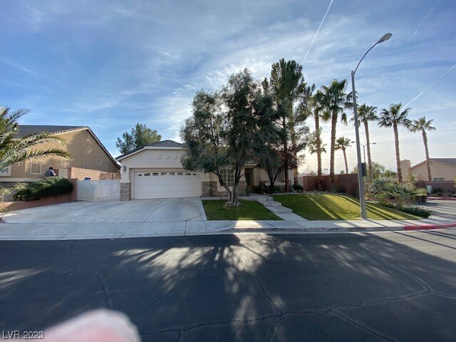 Foto del edificio - 2507 Serenity Hollow Dr