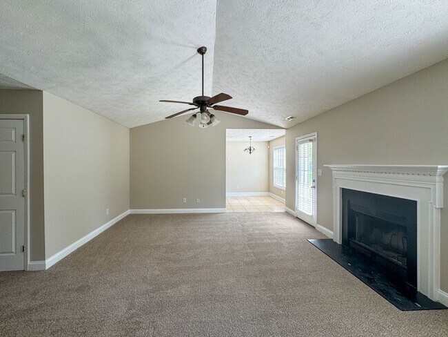 Foto del edificio - 274 Sanford Ct