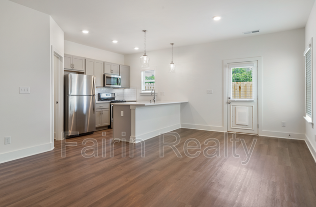 Building Photo - 212 Huntley Pkwy