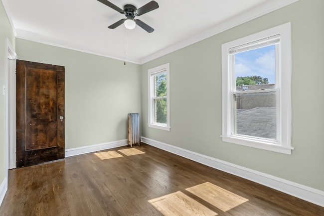 Foto del edificio - 5742 N Francisco Ave