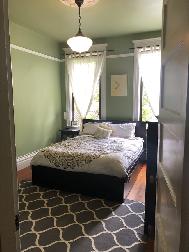 Back bedroom - 1251 Masonic Ave