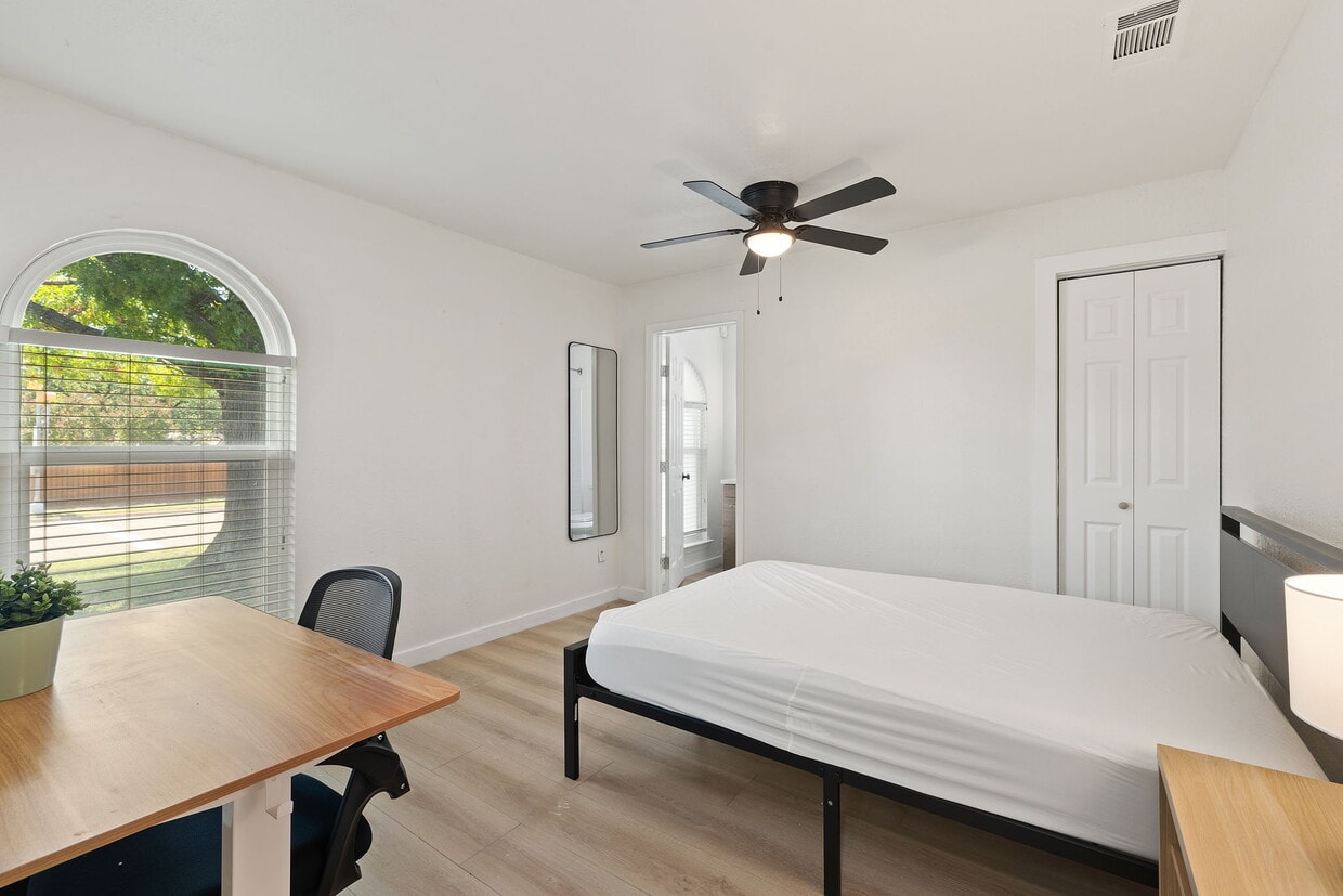 Photo - 1910 N Floyd Rd (Richardson, TX)