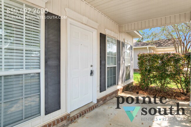 Foto del edificio - 33171 -B Stables Dr