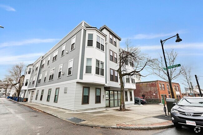 Building Photo - 15 Preble St