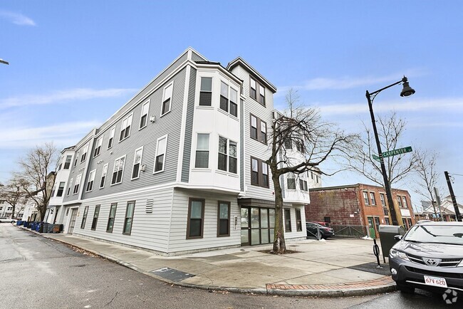 Building Photo - 15 Preble St
