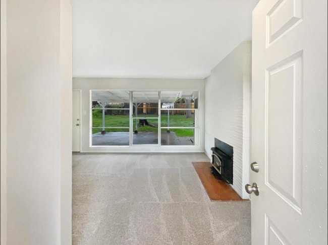 Building Photo - 8255 Oahu Dr