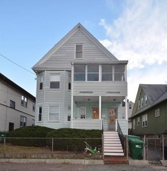 Front - 104 Bowdoin St