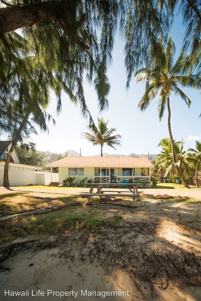 Building Photo - 3 br, 1.5 bath House - 53-733 Kamehameha Hwy